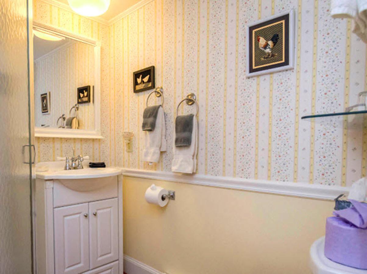 Elms Of Camden Bed & Breakfast Ngoại thất bức ảnh