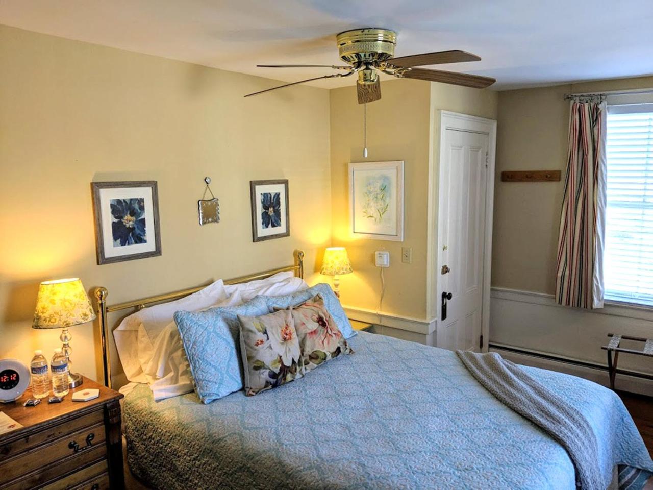 Elms Of Camden Bed & Breakfast Ngoại thất bức ảnh