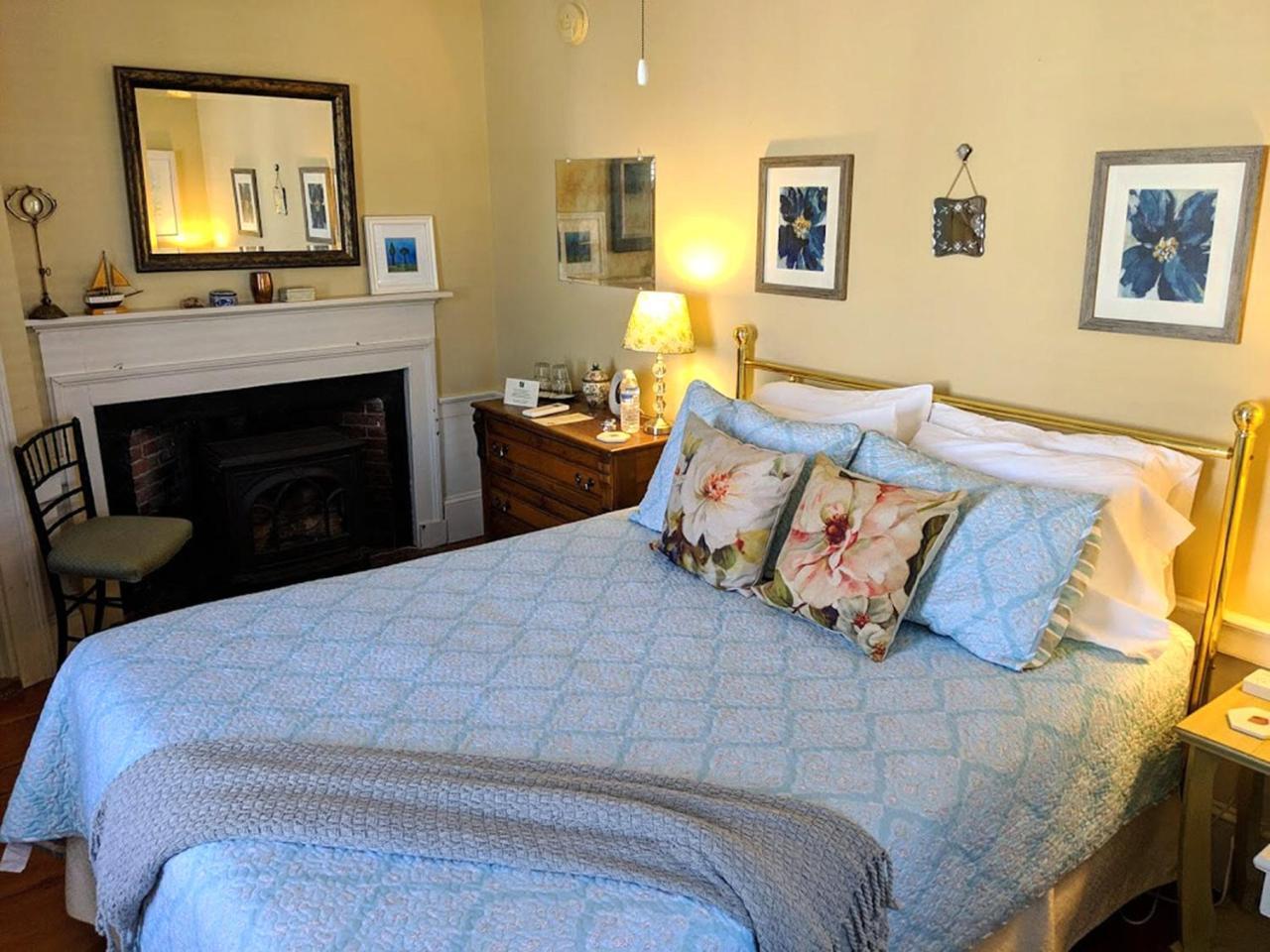 Elms Of Camden Bed & Breakfast Ngoại thất bức ảnh